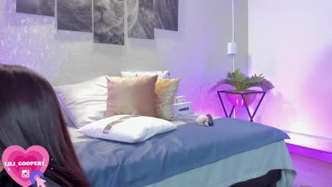 Snapshot of lilicooper_ chatting on 12-09-24, 11:45 Lili Cooper online show from 12-09-24, 11:45