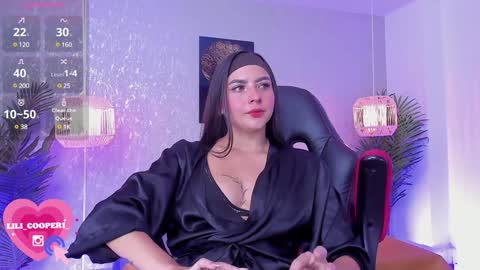 Snapshot of lilicooper_ chatting on 01-14-25, 08:59 Lili Cooper online show from 01-14-25, 08:59