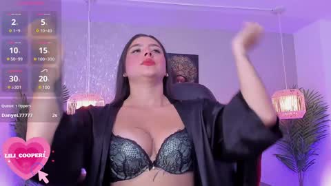 Snapshot of lilicooper_ chatting on 01-15-25, 08:37 Lili Cooper online show from 01-15-25, 08:37