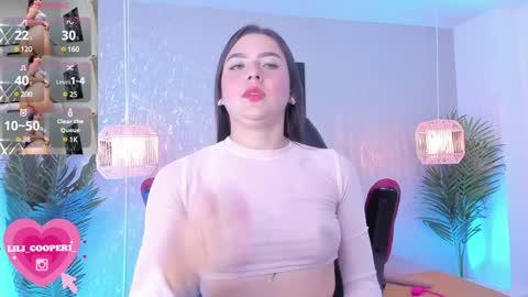 Snapshot of lilicooper_ chatting on 01-20-25, 08:29 Lili Cooper online show from 01-20-25, 08:29