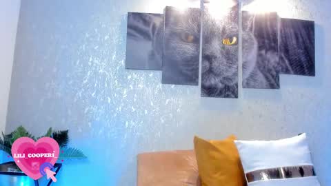 Snapshot of lilicooper_ chatting on 02-19-25, 12:25 Lili Cooper online show from 02-19-25, 12:25