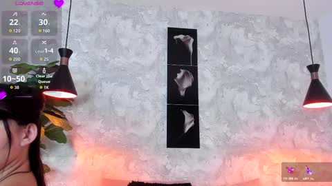 Snapshot of lilicooper_ chatting on 09-10-25, 03:28 Lili Cooper online show from 09-10-25, 03:28