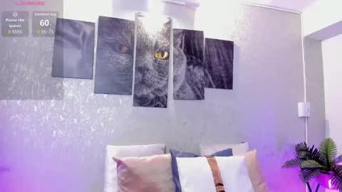 Snapshot of lilicooper_ chatting on 10-22-25, 08:08 Lili Cooper online show from 10-22-25, 08:08