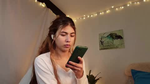 Snapshot of lilicum301 chatting on 02-04-26, 09:48 your love online show from 02-04-26, 09:48