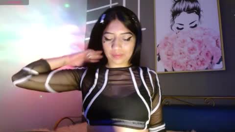 Snapshot of lilidesire chatting on 10-06-25, 06:38 Simone 3 online show from 10-06-25, 06:38