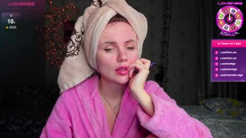 Lilie online show from 11-09-25, 02:32