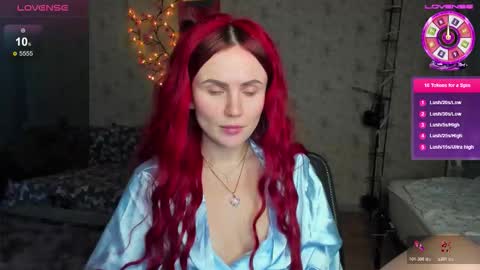 Lilie online show from 11-10-25, 04:55