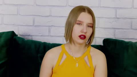 LiliLinn online show from 02-03-25, 08:13