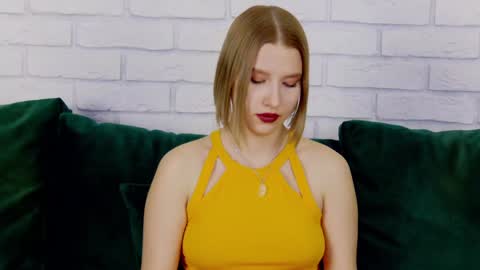 LiliLinn online show from 02-03-25, 11:20