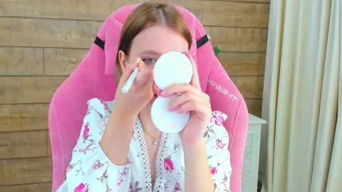 LiliLinn online show from 09-09-25, 05:18