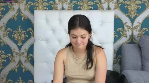 lilimini online show from 12-27-24, 01:43