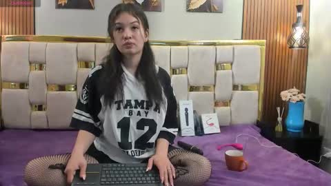 lilimini online show from 05-11-26, 08:50
