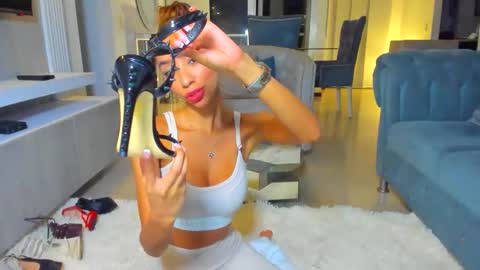 Lili  online show from 05-08-26, 02:39