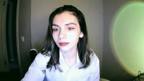 Snapshot of lilirose_x chatting on 12-22-24, 11:33 lilirose online show from 12-22-24, 11:33