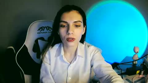 Snapshot of lilirose_x chatting on 12-22-24, 05:42 lilirose online show from 12-22-24, 05:42