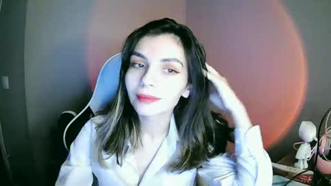 Snapshot of lilirose_x chatting on 12-24-24, 04:51 lilirose online show from 12-24-24, 04:51