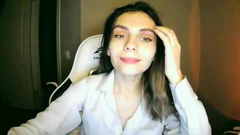 Snapshot of lilirose_x chatting on 12-26-24, 04:47 lilirose online show from 12-26-24, 04:47