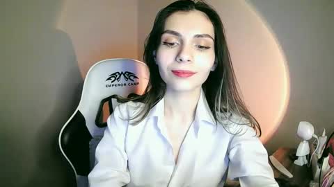 Snapshot of lilirose_x chatting on 12-30-24, 07:32 lilirose online show from 12-30-24, 07:32