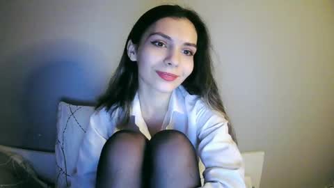 Snapshot of lilirose_x chatting on 01-14-25, 03:15 lilirose online show from 01-14-25, 03:15