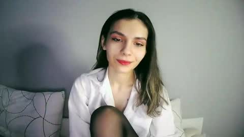 Snapshot of lilirose_x chatting on 01-17-25, 04:26 lilirose online show from 01-17-25, 04:26
