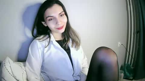 Snapshot of lilirose_x chatting on 01-21-25, 09:25 lilirose online show from 01-21-25, 09:25