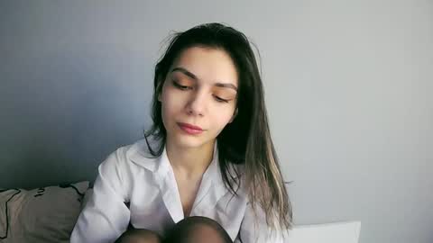 Snapshot of lilirose_x chatting on 02-18-25, 02:06 lilirose online show from 02-18-25, 02:06