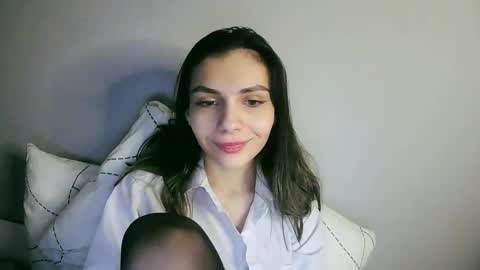 Snapshot of lilirose_x chatting on 02-28-25, 06:52 lilirose online show from 02-28-25, 06:52