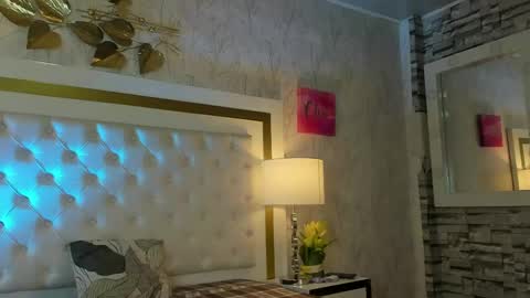 lilit online show from 04-24-26, 12:07