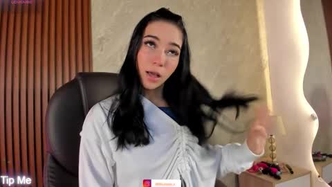 Snapshot of lilith__rosse chatting on 10-21-25, 12:39 Lilith Rosse online show from 10-21-25, 12:39