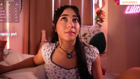 Lilith Rosse online show from 04-28-26, 07:52