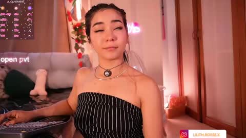 Lilith Rosse online show from 05-17-26, 01:40