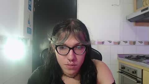 lilith  online show from 05-08-26, 11:15