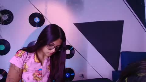 Lilith and Khloe  online show from 03-17-26, 11:24