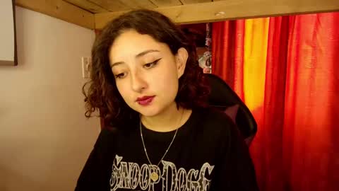 Snapshot of lilith_de_vil chatting on 02-25-25, 04:42 Mistress Lilith online show from 02-25-25, 04:42