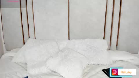 lilith_dry online show from 09-23-25, 04:21