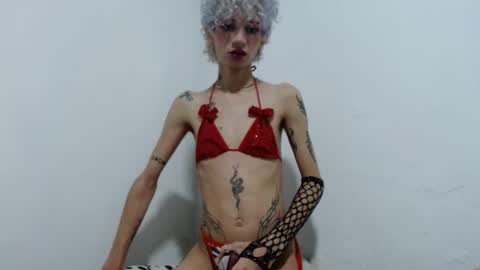 Snapshot of lilith_evil7 chatting on 12-12-24, 06:03 lilith_evil7 online show from 12-12-24, 06:03