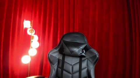 lilith_hart_ online show from 01-31-25, 01:22