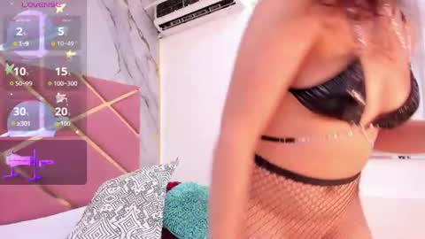 Snapshot of lilith_kramston chatting on 06-30-26, 12:17 Lilith online show from 06-30-26, 12:17