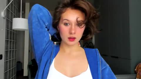 lilith online show from 09-30-25, 01:16