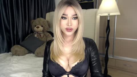 Snapshot of lilith_mazikeen69 chatting on 12-01-24, 06:30 QUEEN LILITH BORBON online show from 12-01-24, 06:30