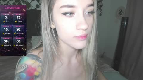 Snapshot of lilith_parker chatting on 12-28-24, 03:37 Lilith Parker online show from 12-28-24, 03:37