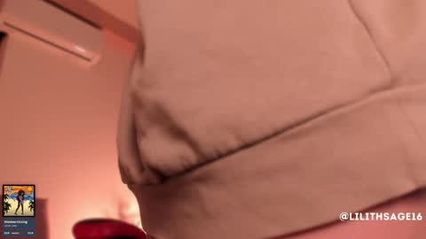 lilith_sage_ online show from 12-20-25, 12:01