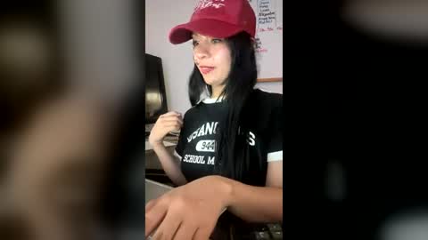 Snapshot of lilith_vanellope chatting on 07-01-26, 06:18 lilith online show from 07-01-26, 06:18