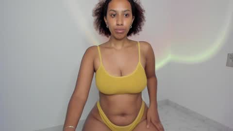 Alejandra  online show from 01-11-25, 03:55