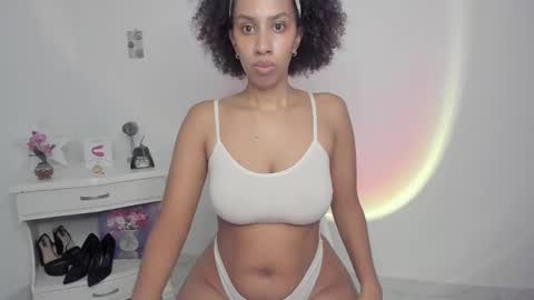 Alejandra  online show from 09-14-25, 05:39