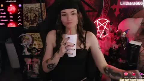 Brandi online show from 08-09-26, 05:40