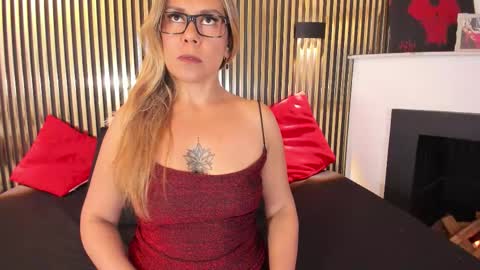 Snapshot of lilithbonnet chatting on 10-11-25, 05:44 online show from 10-11-25, 05:44