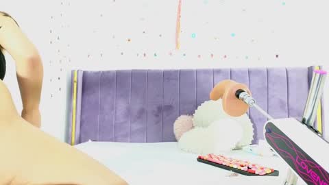 Lily online show from 12-11-24, 11:19