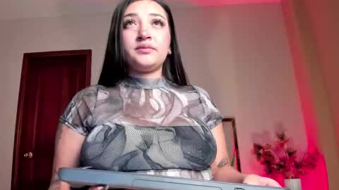 LilithEsme online show from 10-26-25, 12:05