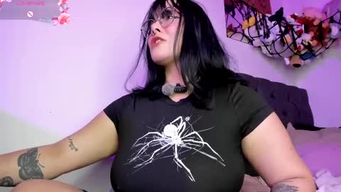 Snapshot of lilithh_kuro chatting on 05-01-26, 12:48 Lilithh Kuro online show from 05-01-26, 12:48